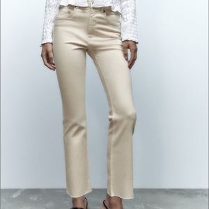 Zara NWOT Camel Mid Rise Crop Flare Jeans Raw Hem Women’s US 8